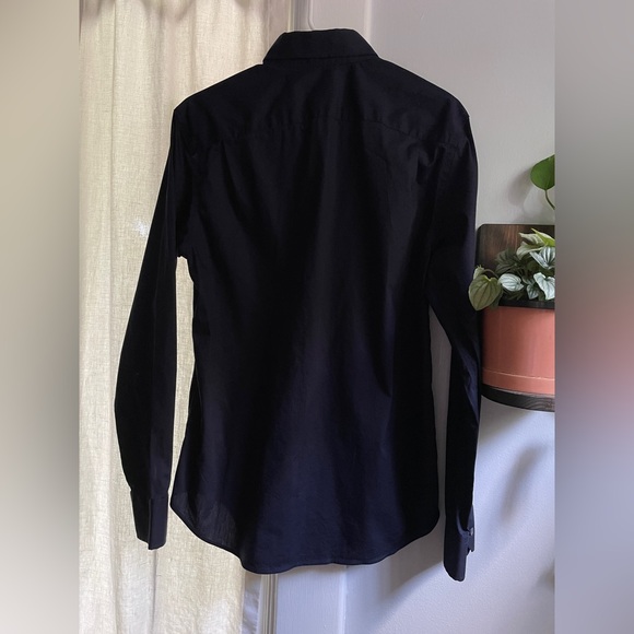 GAP Button-Down - Picture 6 of 7